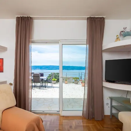 Apartment Infinity Blue Jesenice (Split-Dalmatia)